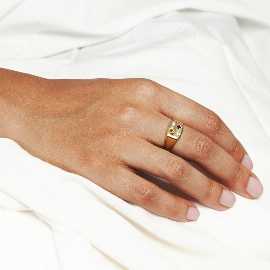 Chevalière N.08 Facetté or