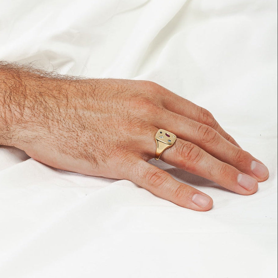 Chevalière N.04 Facetté or