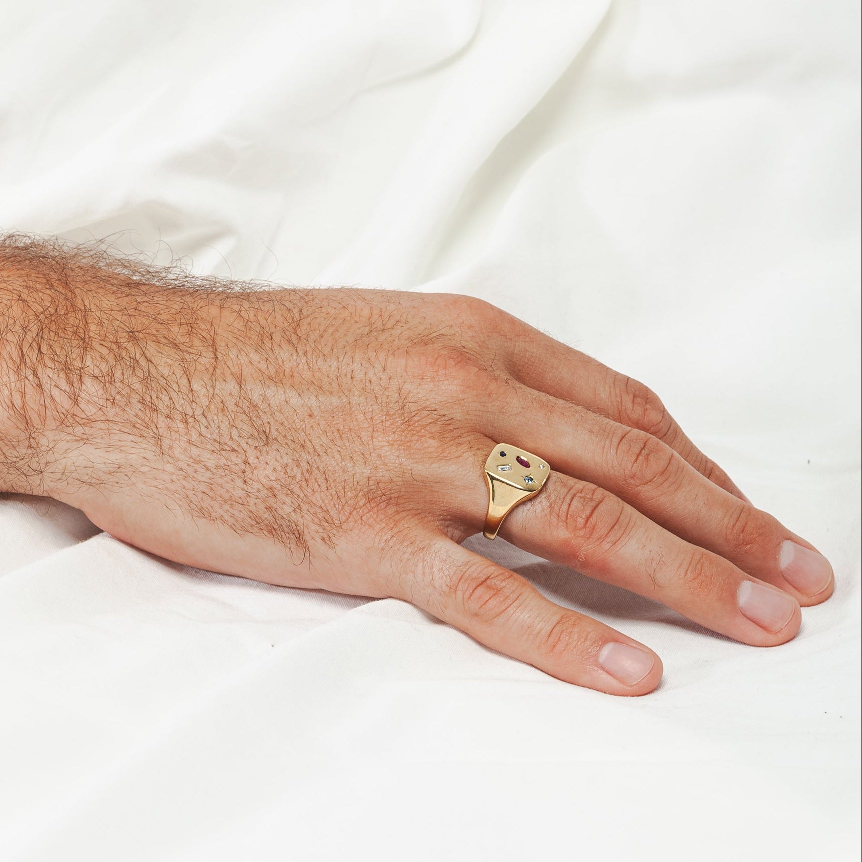 Gold Faceted Signet Ring N.04