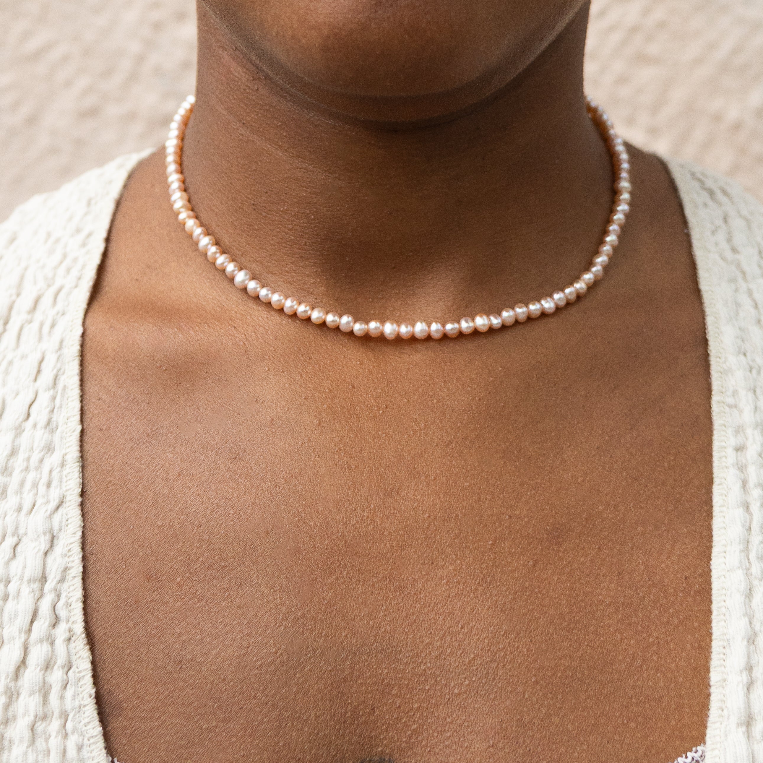 Collier de minis perles roses
