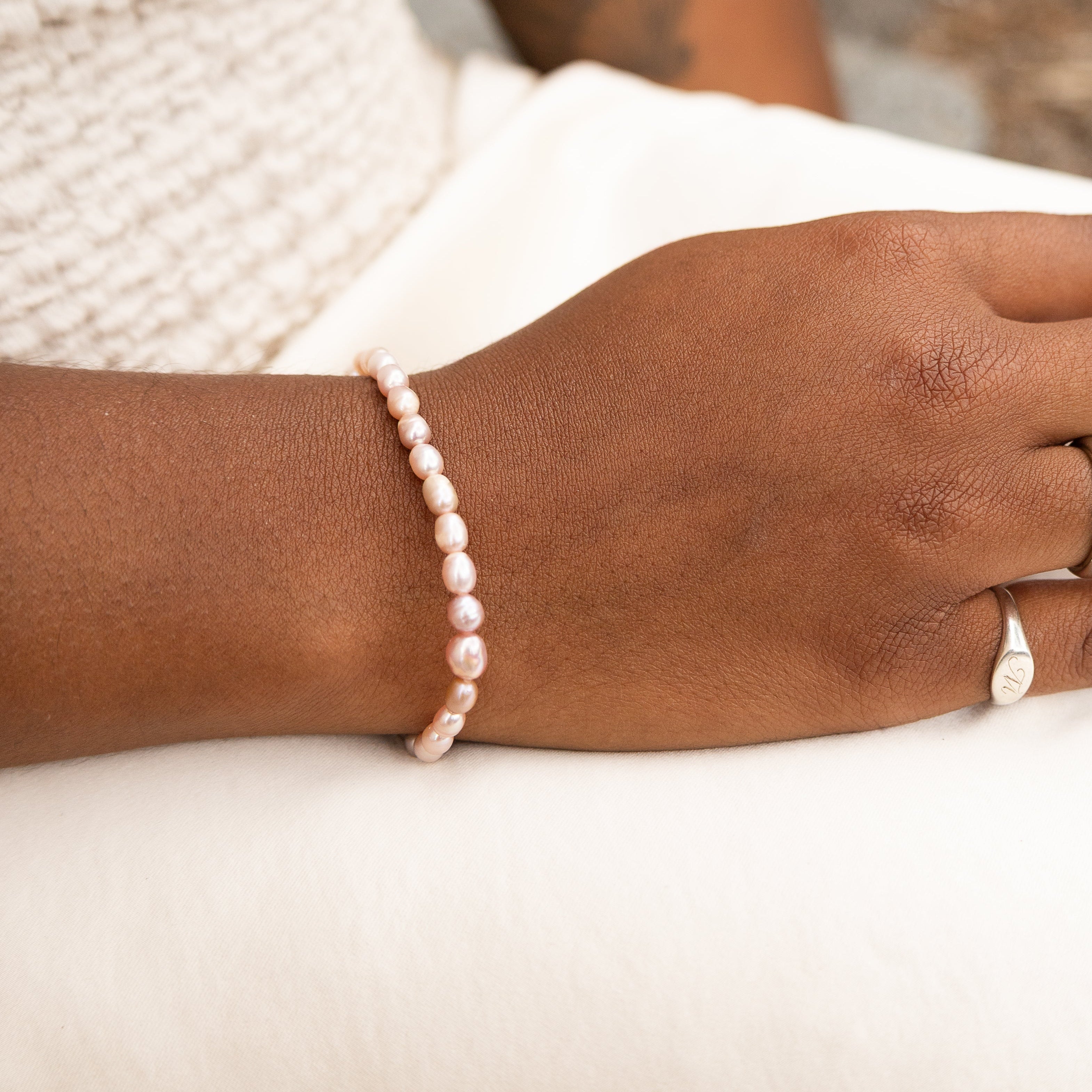 Mini Pink Bead Bracelet 01