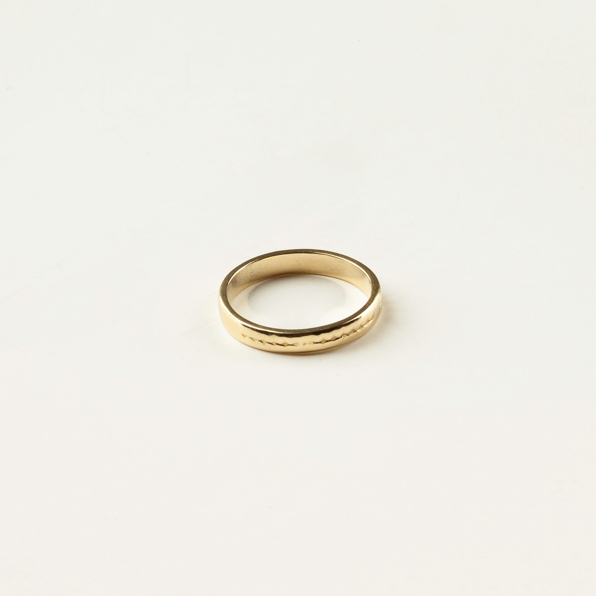 Bague fossile or