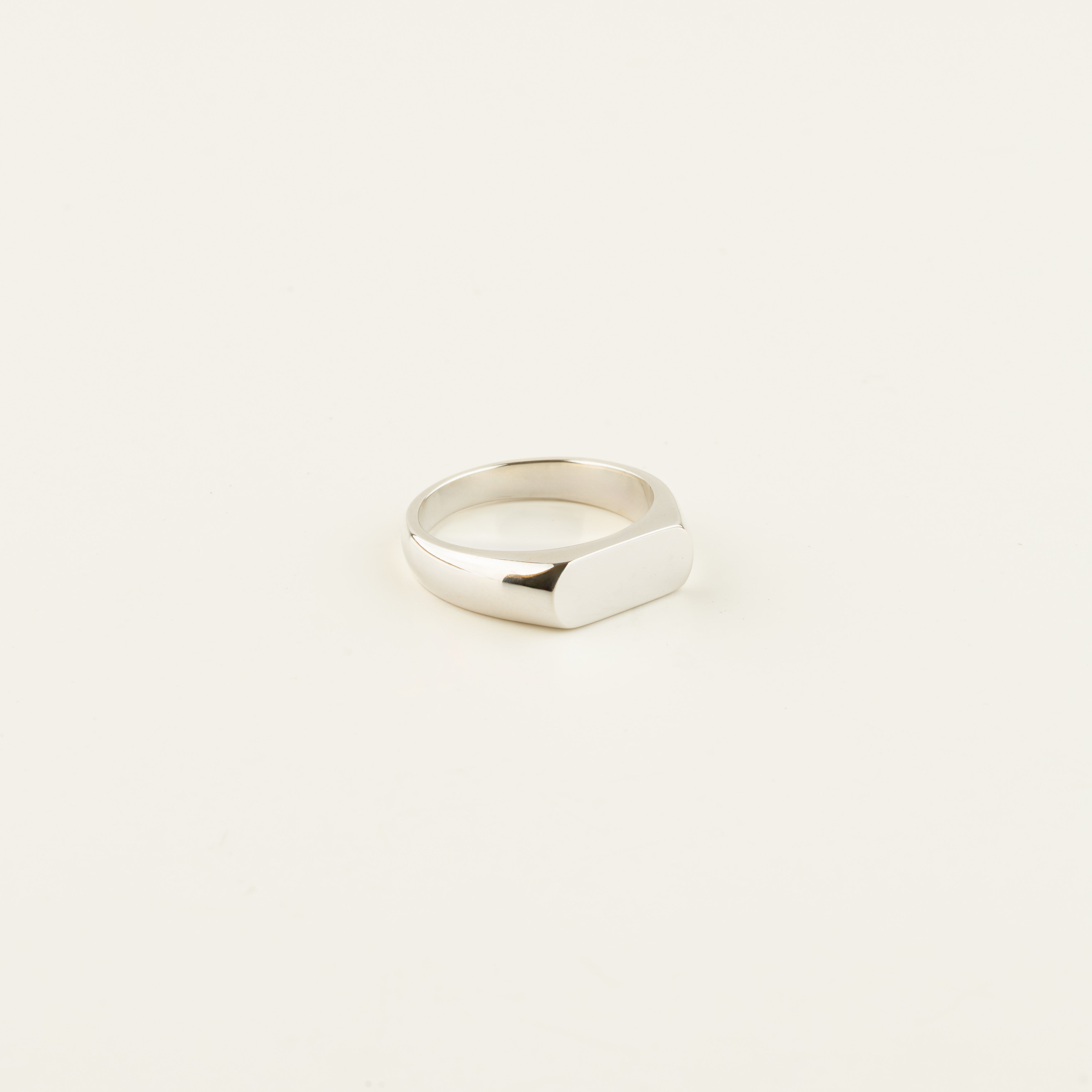 Signet ring N.02