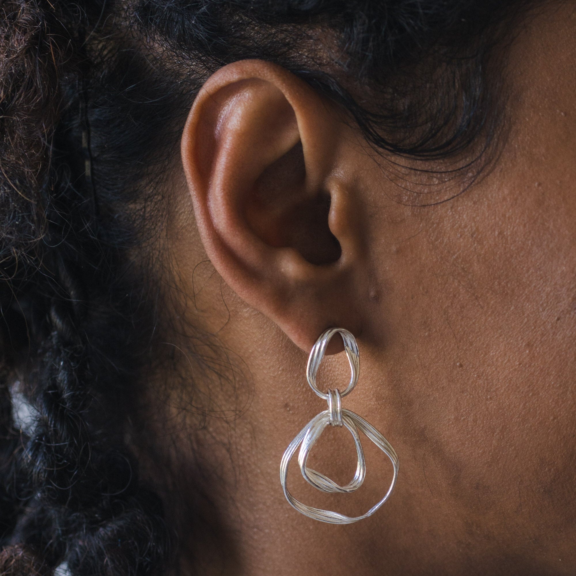 Grandes boucles d'oreilles Filé