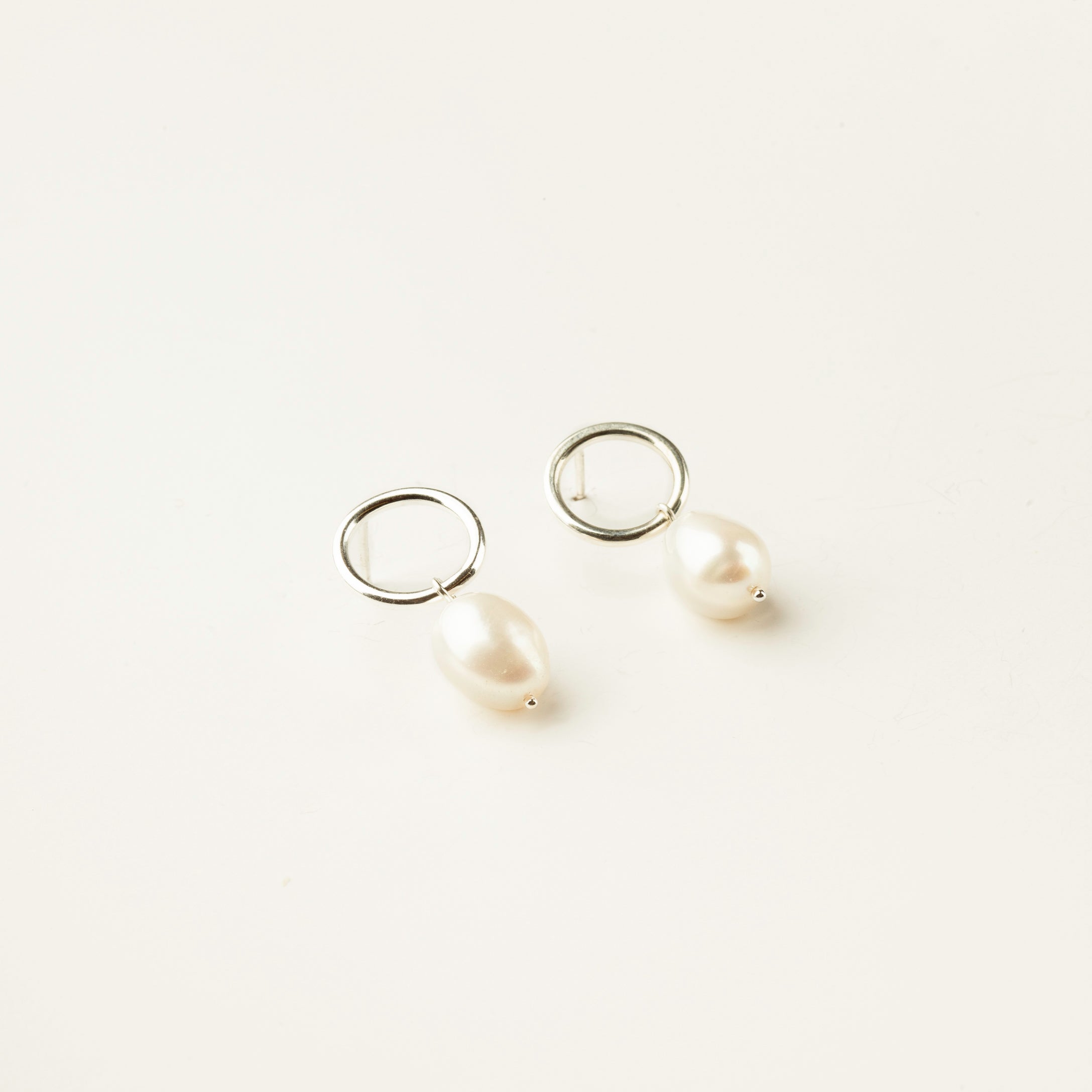 Studs pendentifs perles