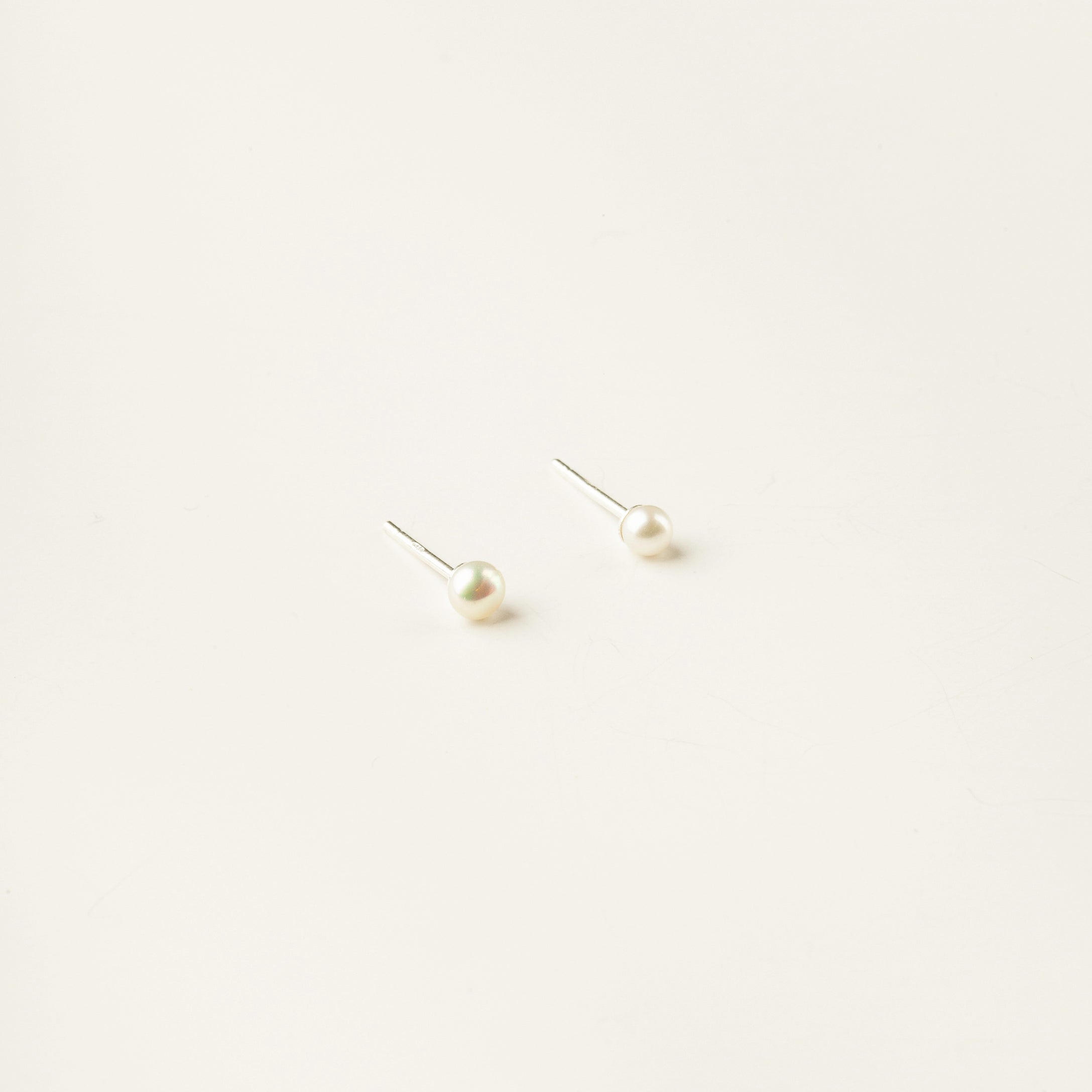 Mini Studs perle