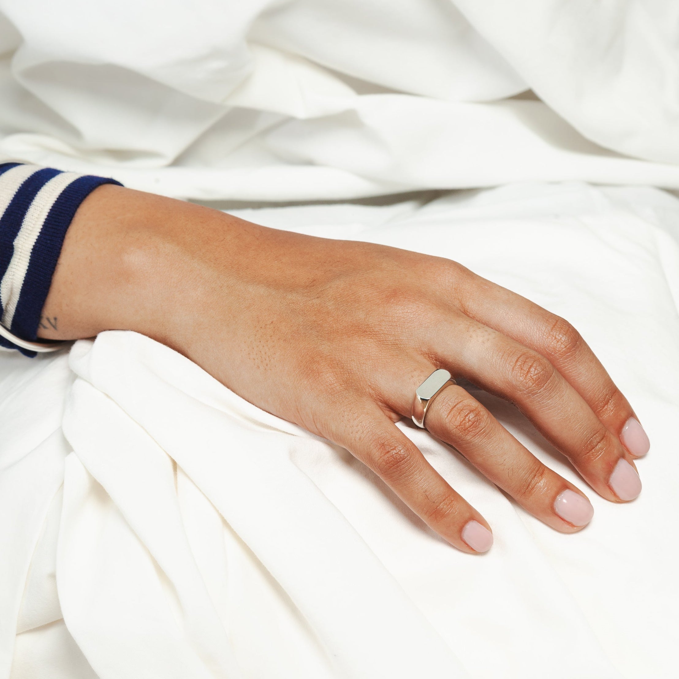 Signet ring N.02