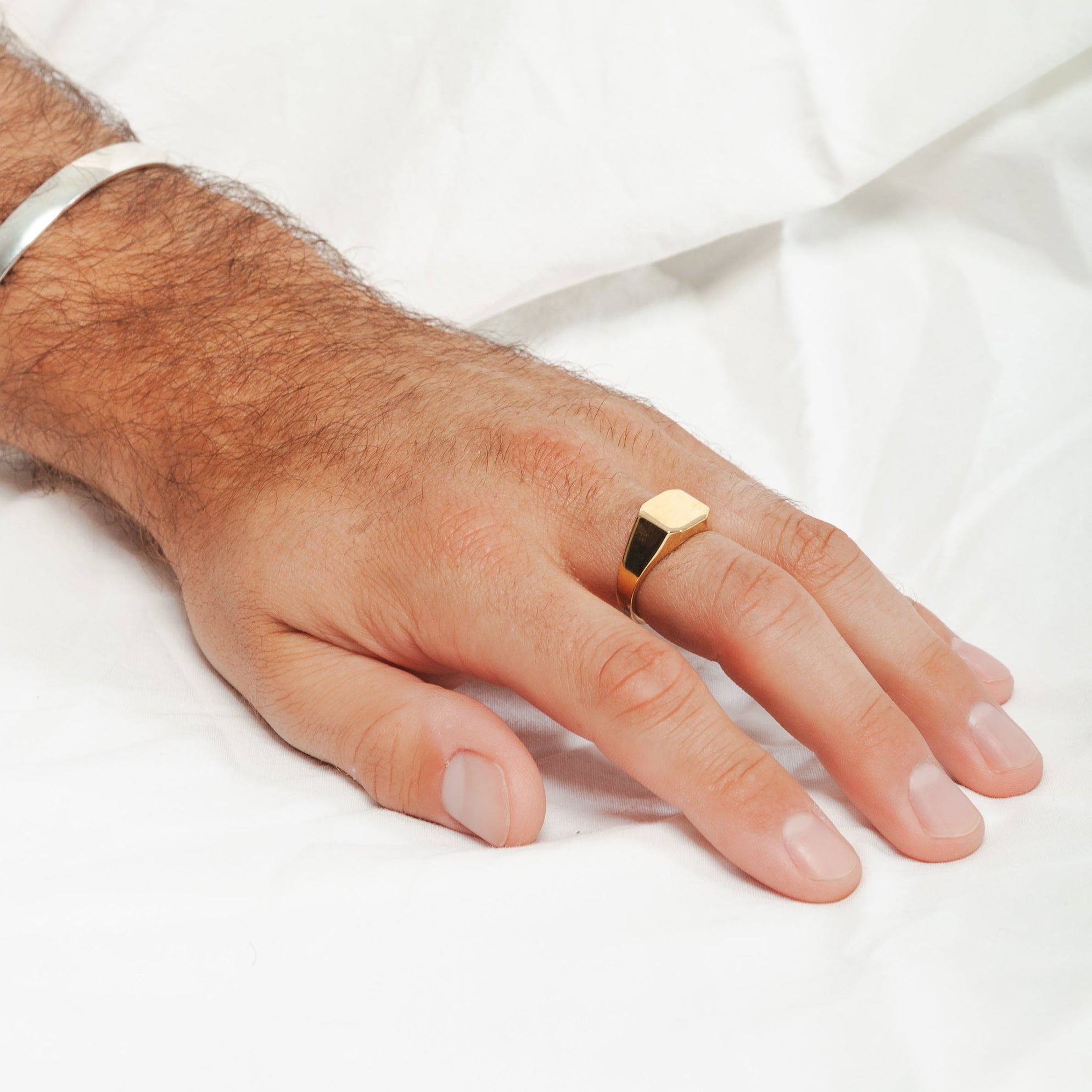 Gold Signet Ring N.08