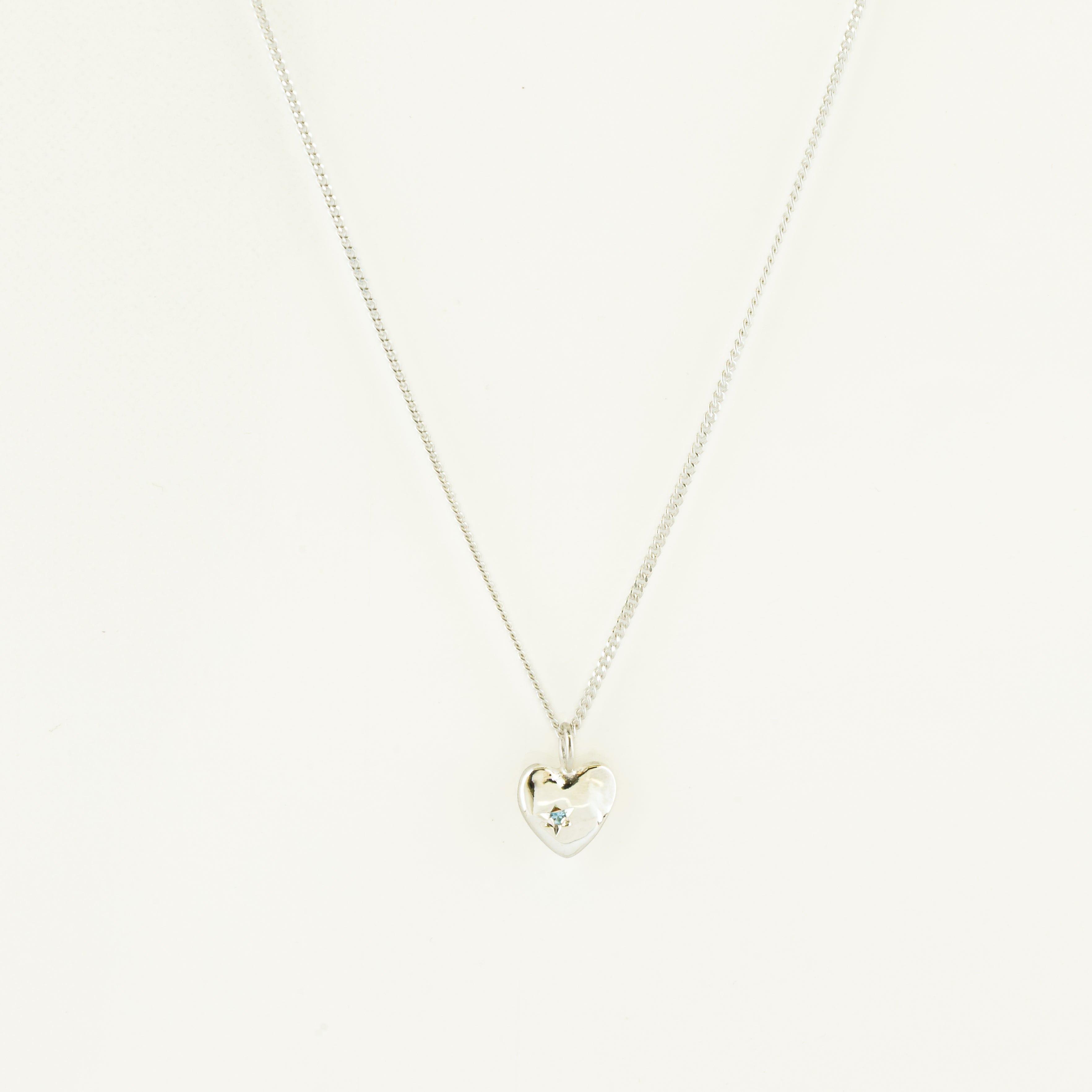 Collier coeur pierre de naissance