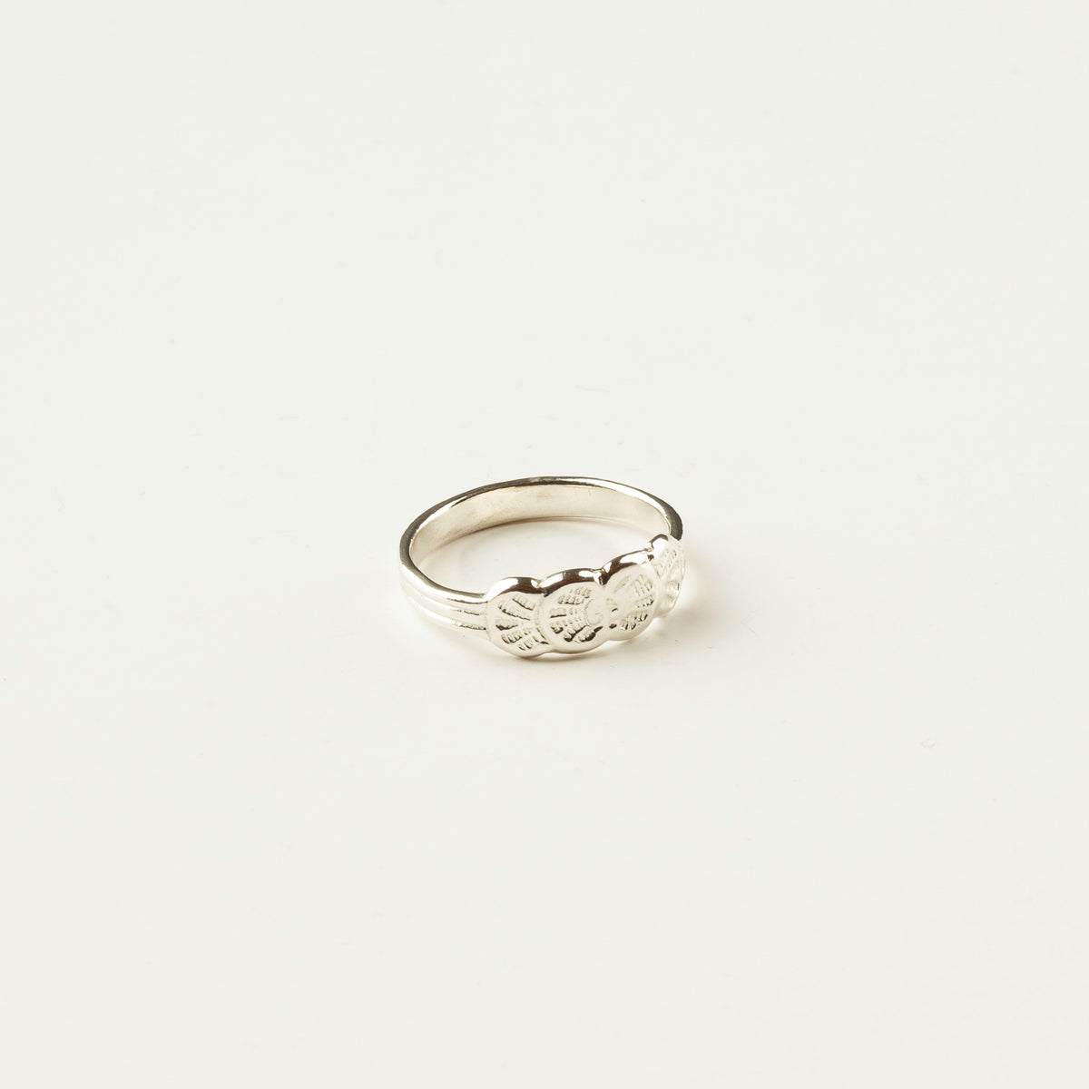 Bague Coquillage Faux Argent - Taille 8 - Neuf Sans Emballage - Bijou Fantaisie