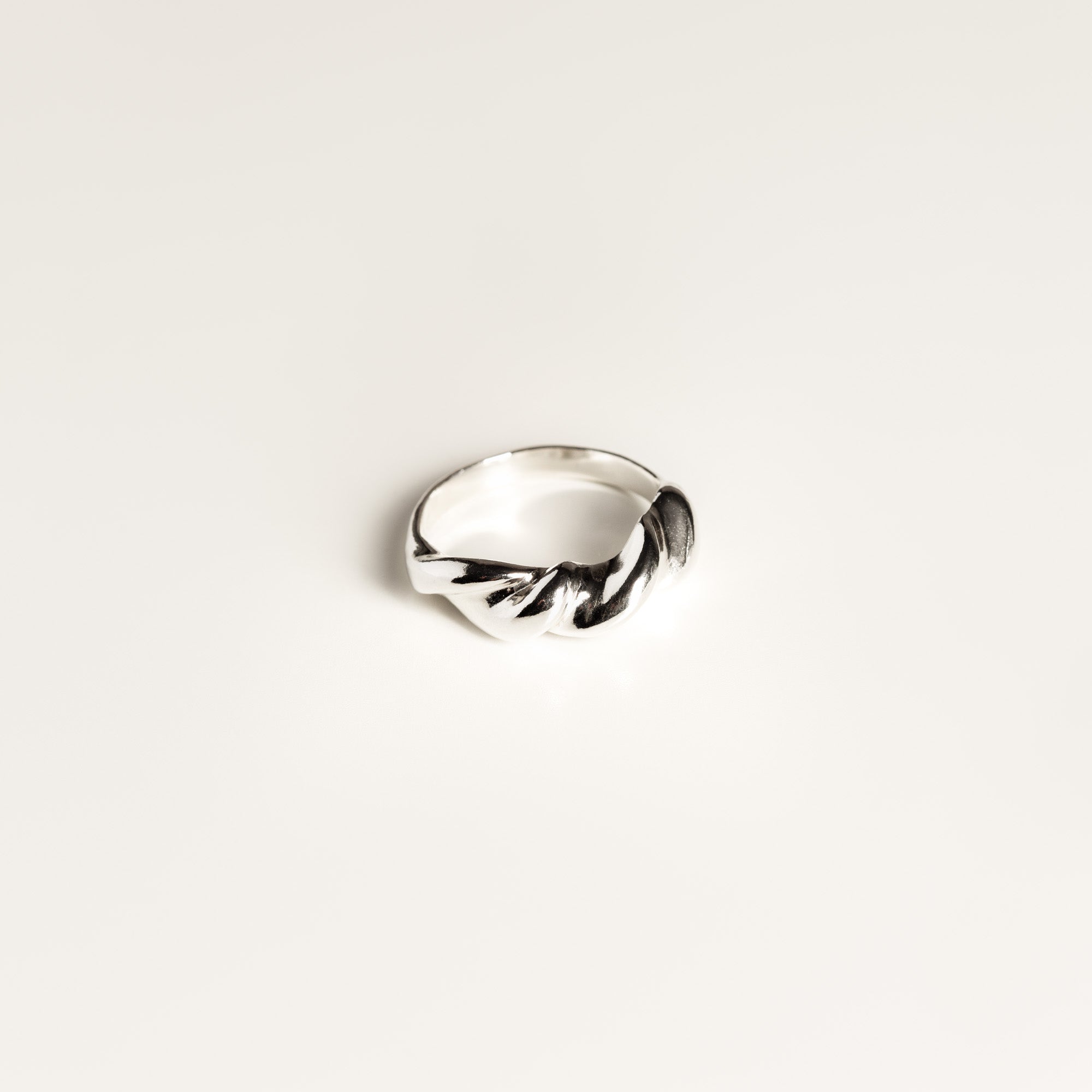 Knot Ring