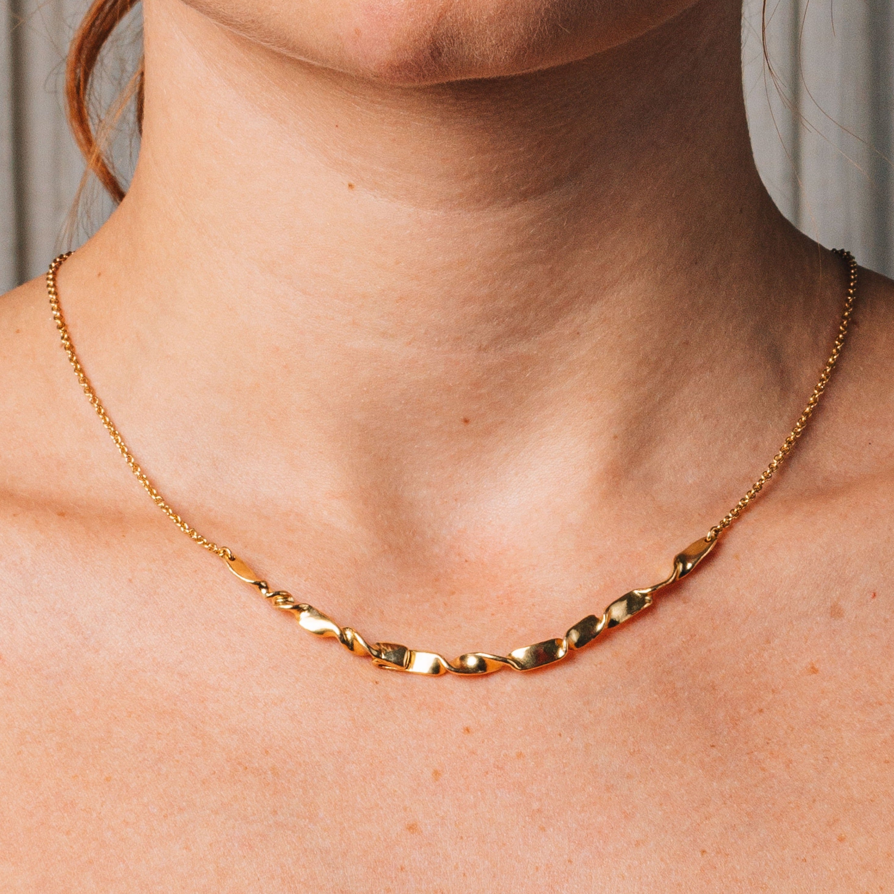 Collier Ruban or vermeil