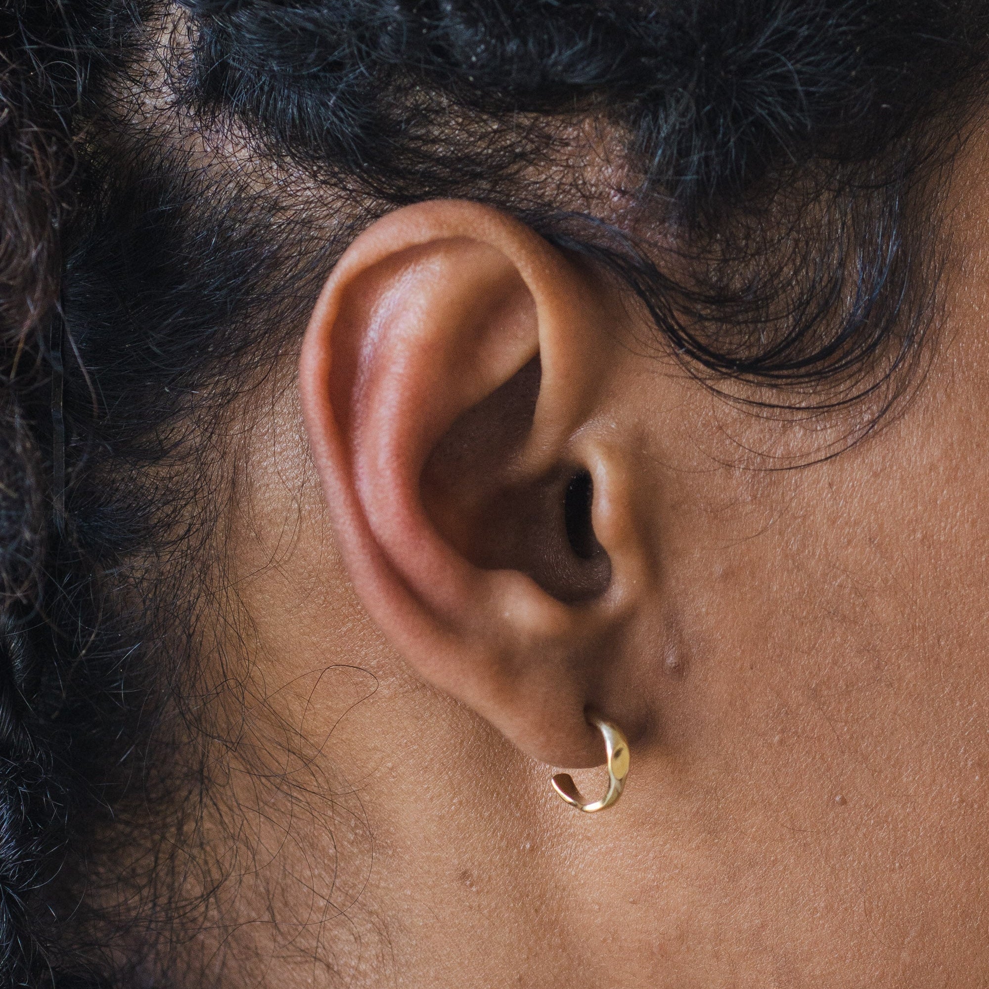 Petits hoops Sculpté or vermeil