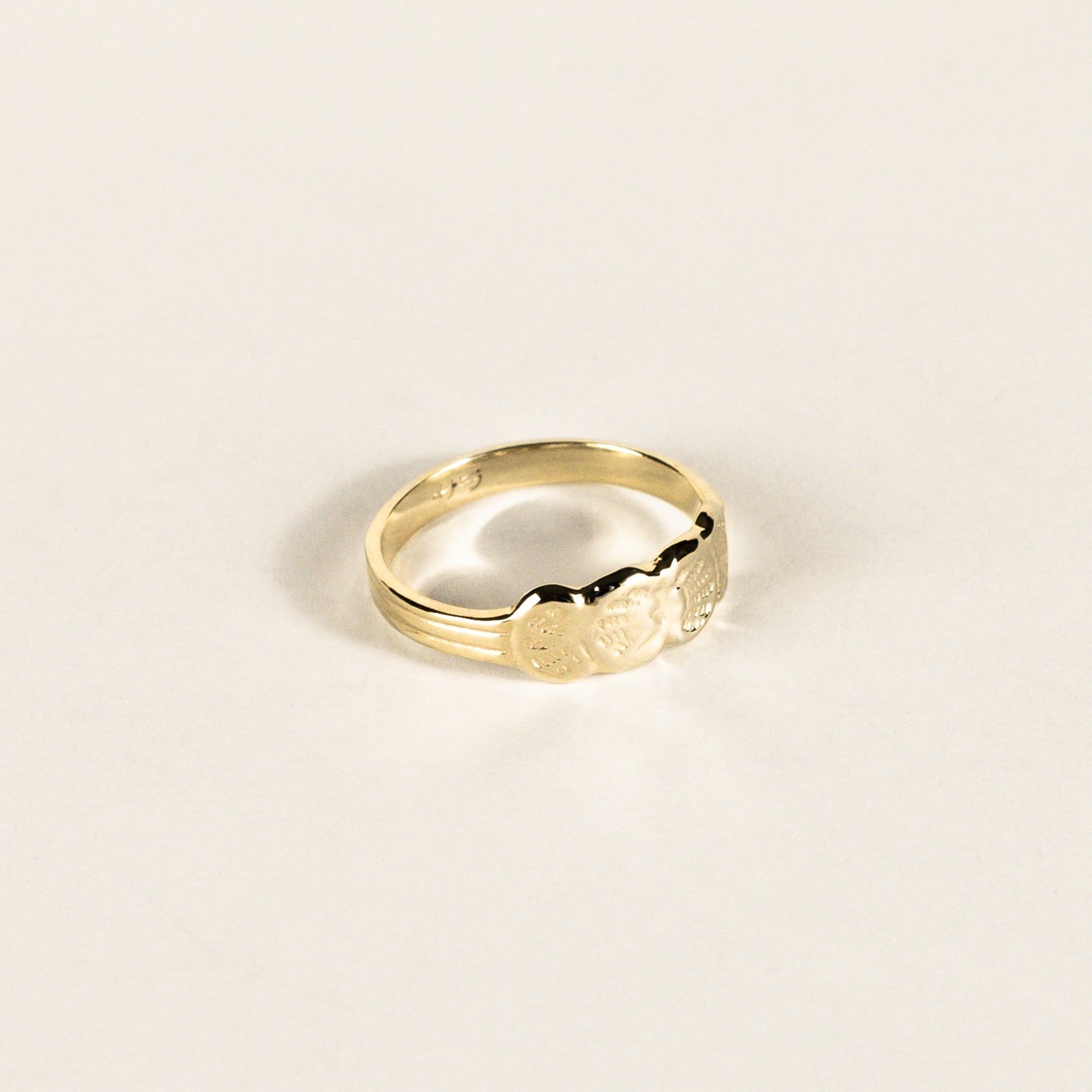 Shell Gold Ring