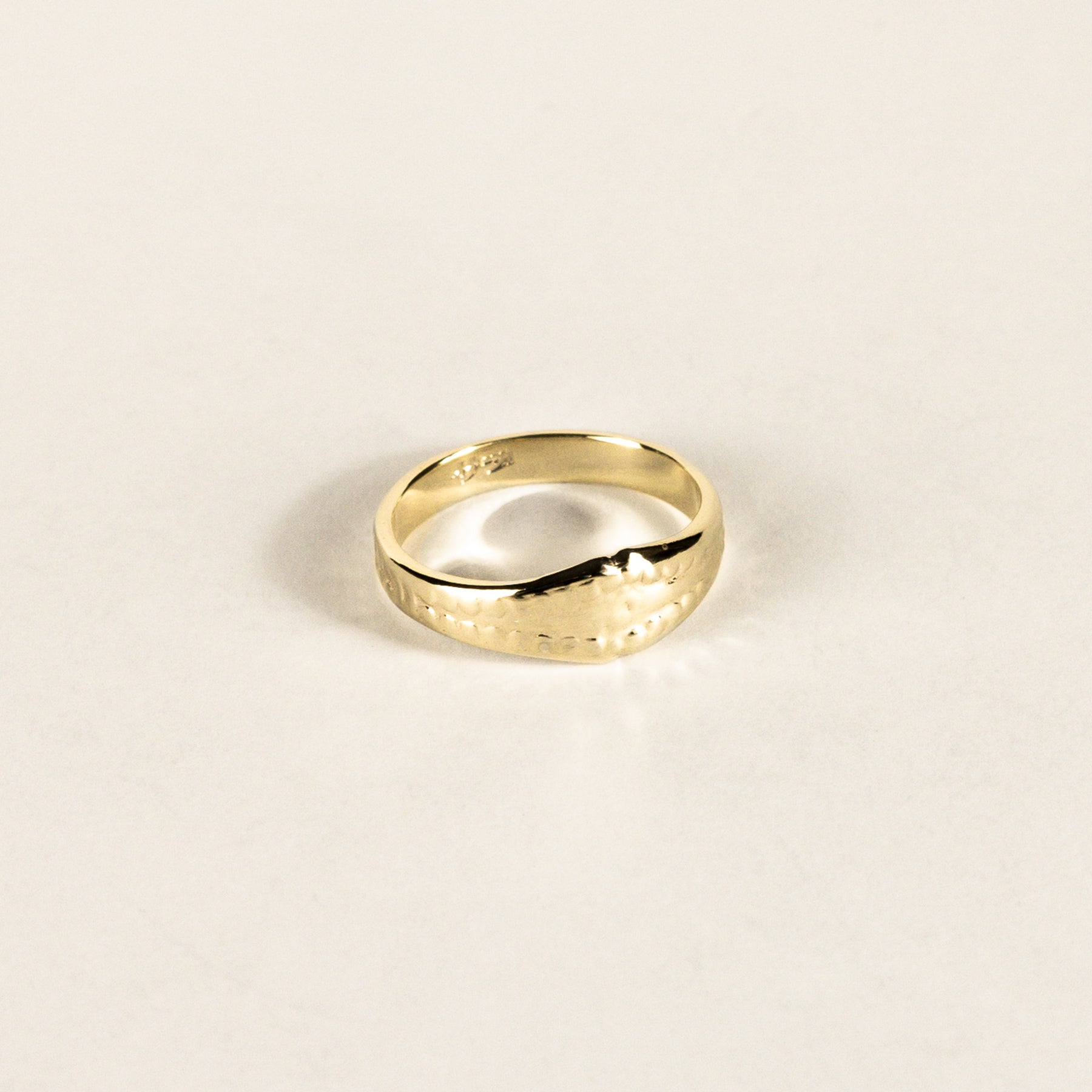 Tide Gold Ring